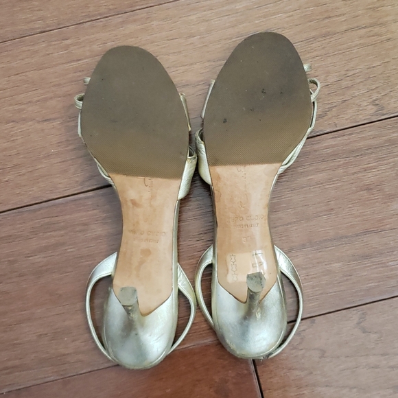 Oscar de la Renta Gold Sandals - Picture 4 of 7